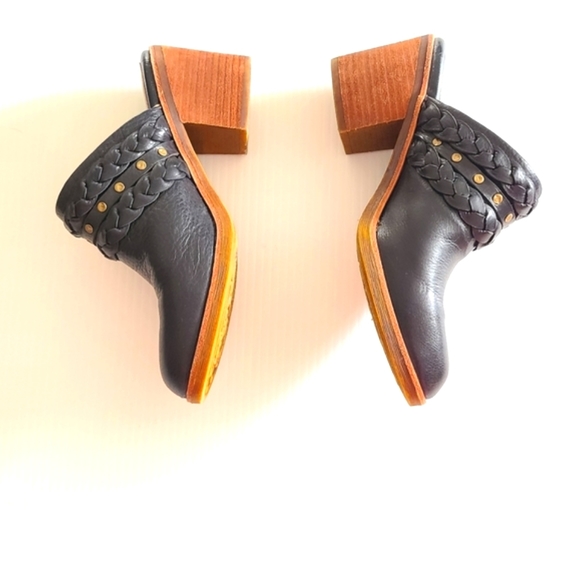Sofft Leather Mules - Picture 3 of 7